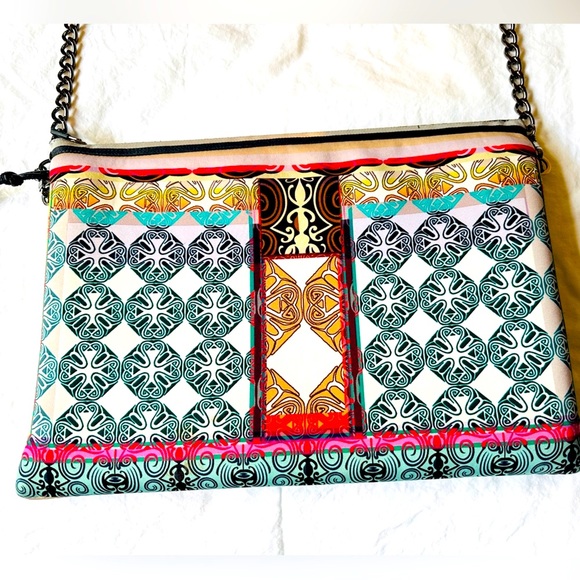 Le 4uadre Designer clutch Bag Or Laptop Sleeve Made In Italy Cushioned Neoprene - Picture 2 of 7